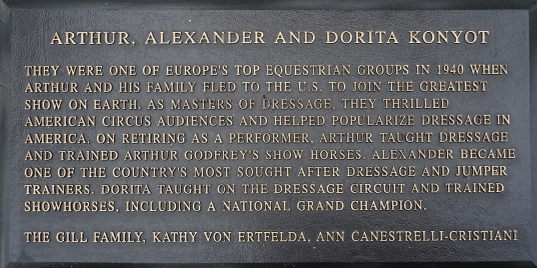 Konyot, Arthur, Dorita, Alexander Circus Ring Of Fame Foundation inductee